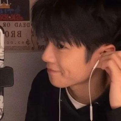 帅哥晨勃图片,探寻男性生理现象的神秘魅力